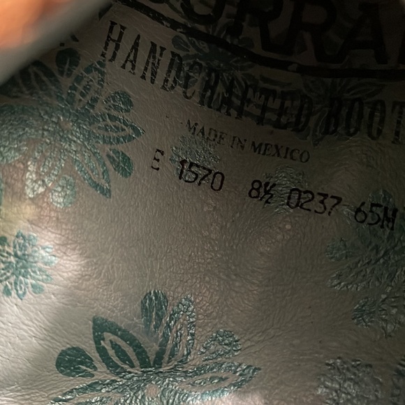 Corral size 8 genuine leather boots worn twice - Picture 4 of 6